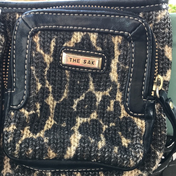 The Sak Cheetah Animal Print Fanny Pack Waist Belt Purse - Picture 5 of 11